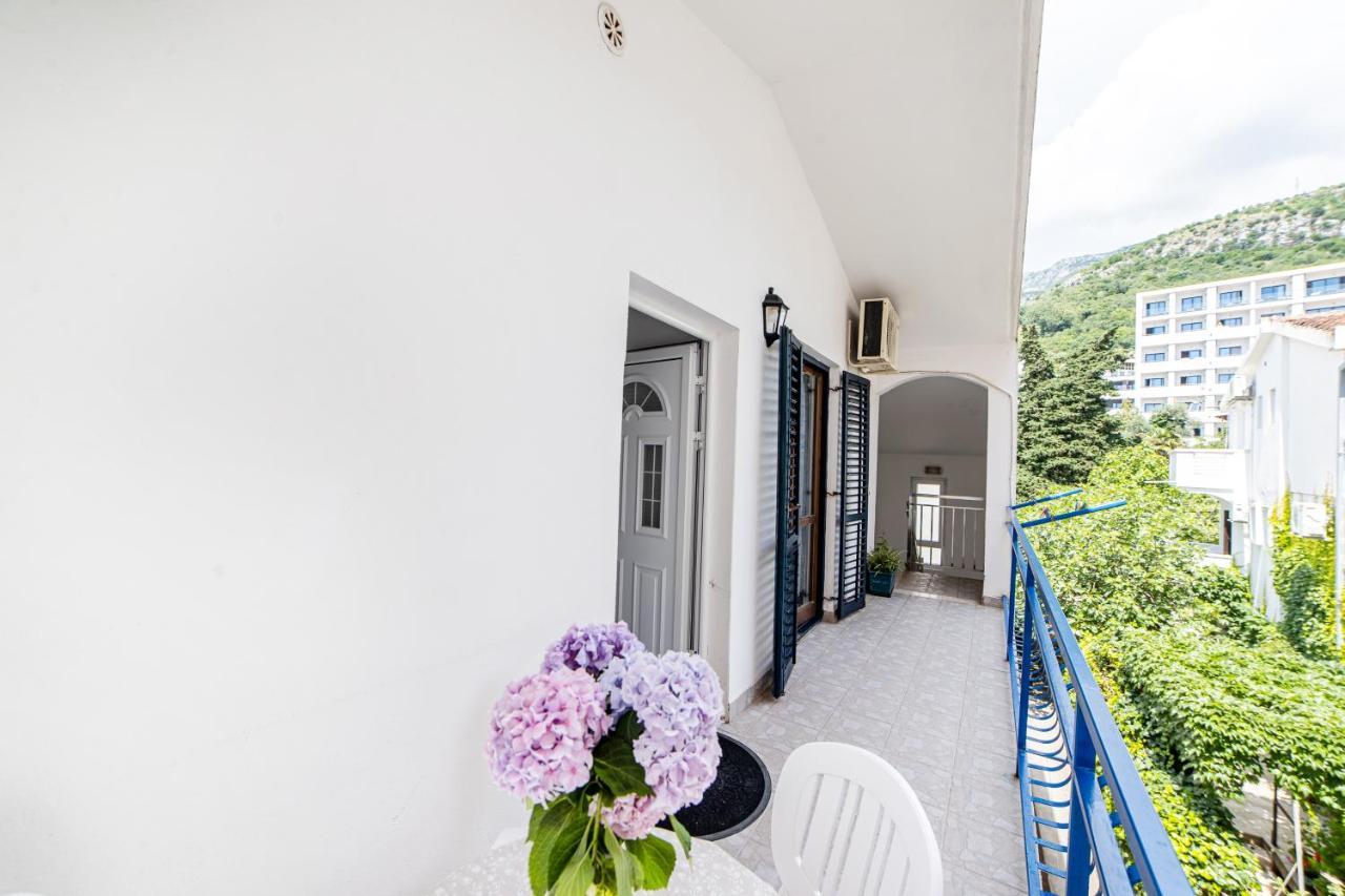 Apartments Vila Nikolic Rafailovici Ngoại thất bức ảnh