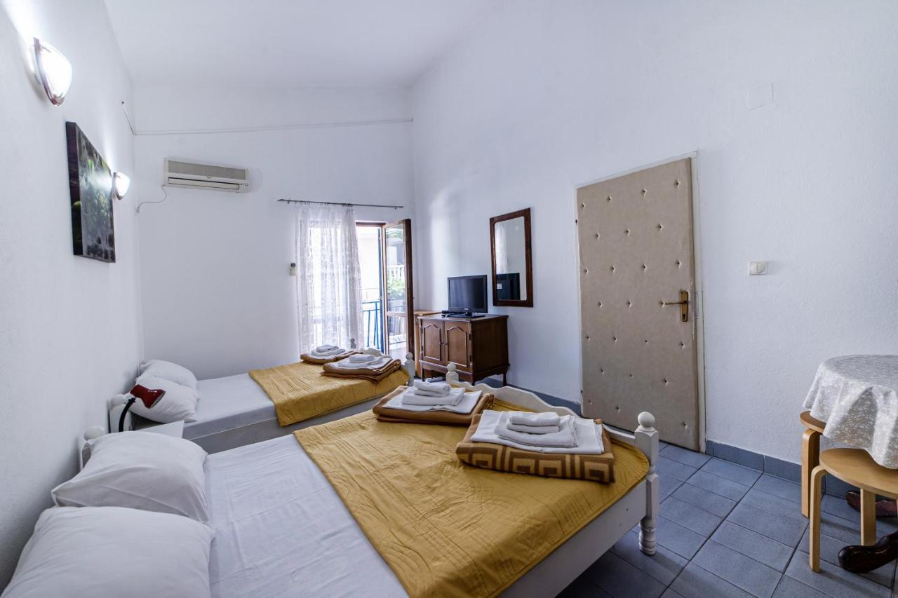 Apartments Vila Nikolic Rafailovici Ngoại thất bức ảnh