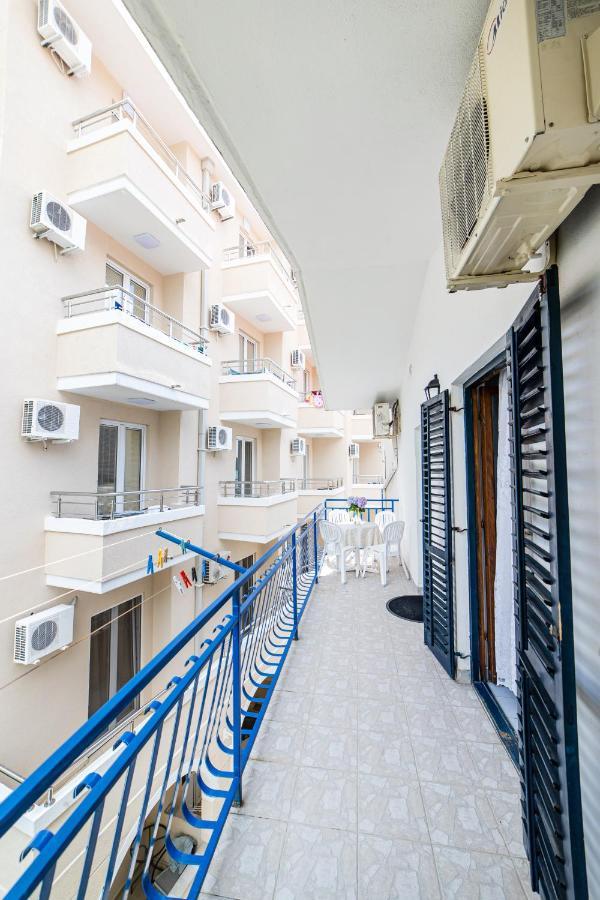Apartments Vila Nikolic Rafailovici Ngoại thất bức ảnh