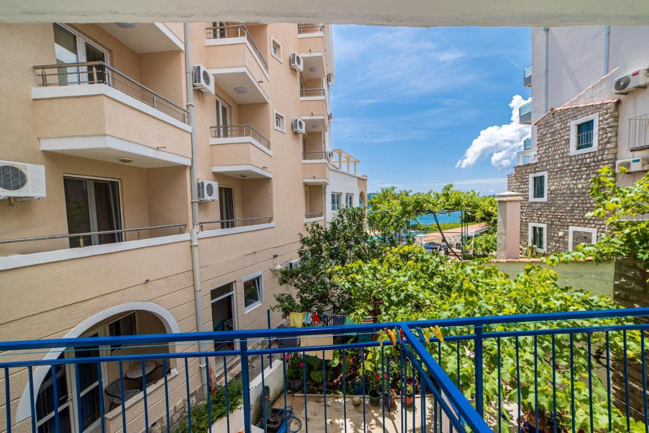 Apartments Vila Nikolic Rafailovici Ngoại thất bức ảnh