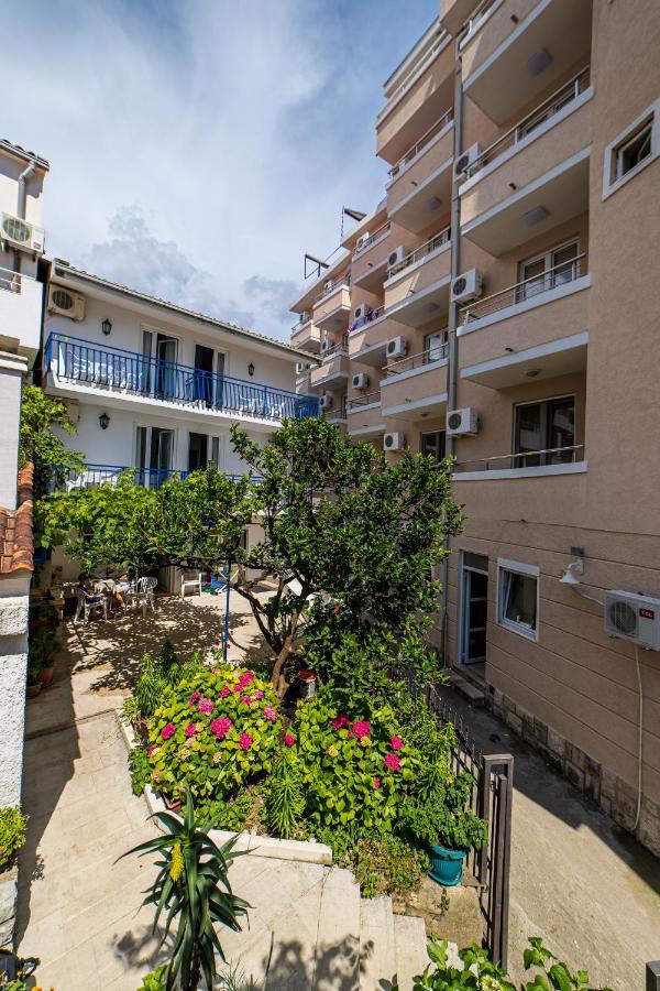 Apartments Vila Nikolic Rafailovici Ngoại thất bức ảnh