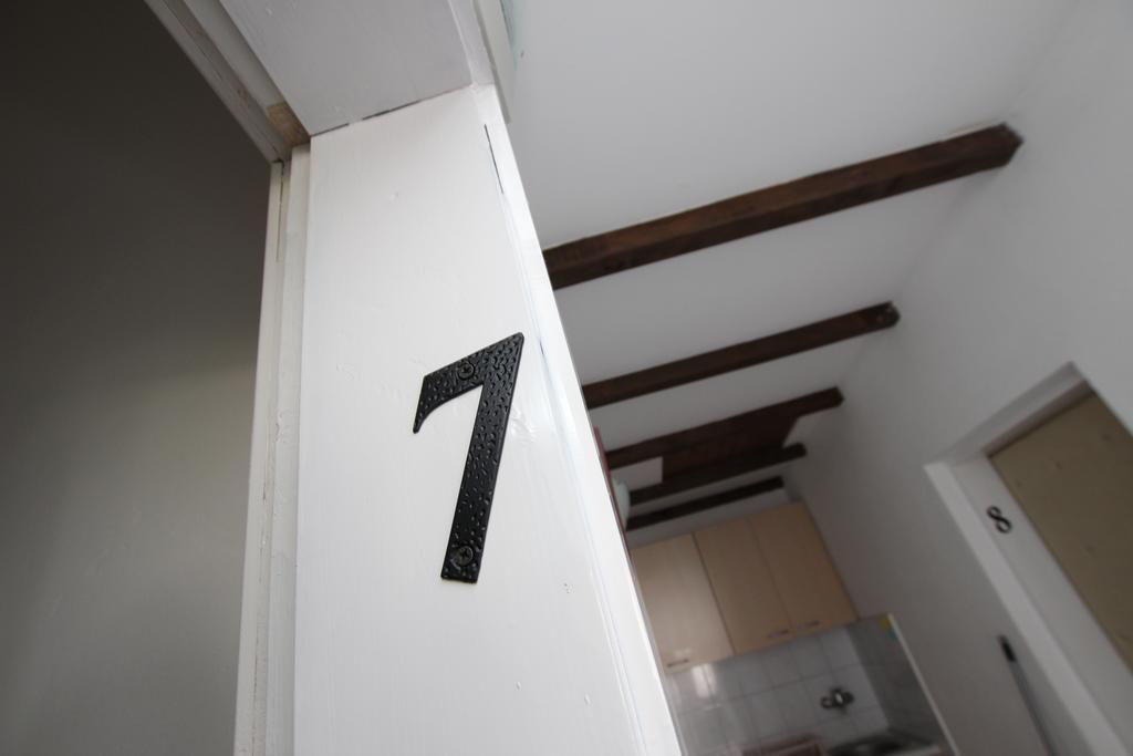 Apartments Vila Nikolic Rafailovici Phòng bức ảnh